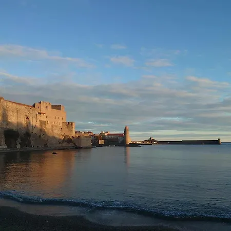 2rb40 Tres Joli Vue Collioure