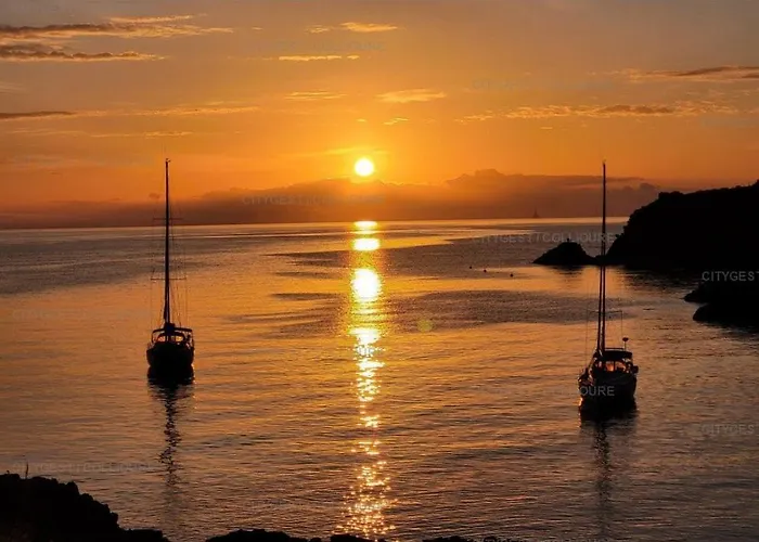 2rb40 Tres Joli Climatise Et Parking Vue Collioure