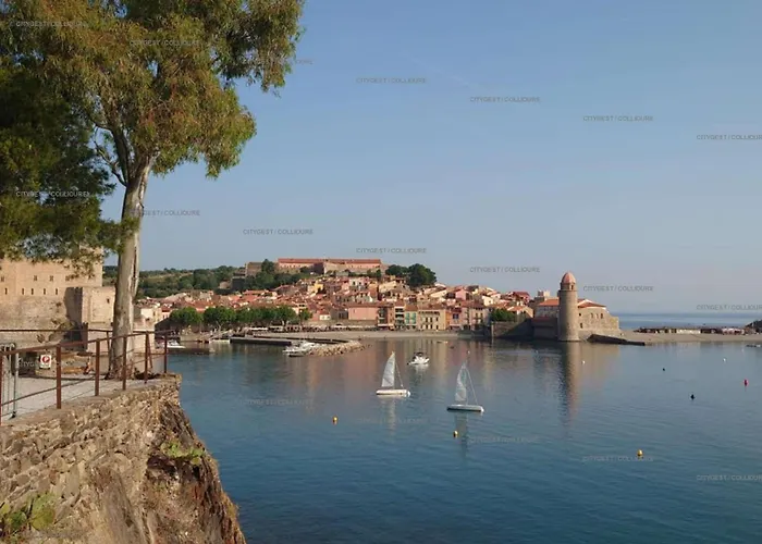 2rb40 Tres Joli Climatise Et Parking Vue Collioure
